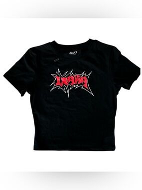 NWOT INAKA Black Short-Sleeve cropped Tee